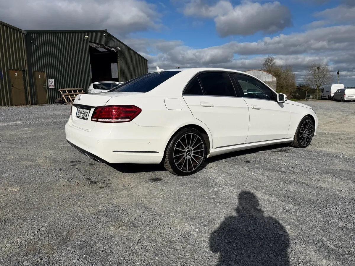 2015 Mercedes E class 220 Diesel - Image 2