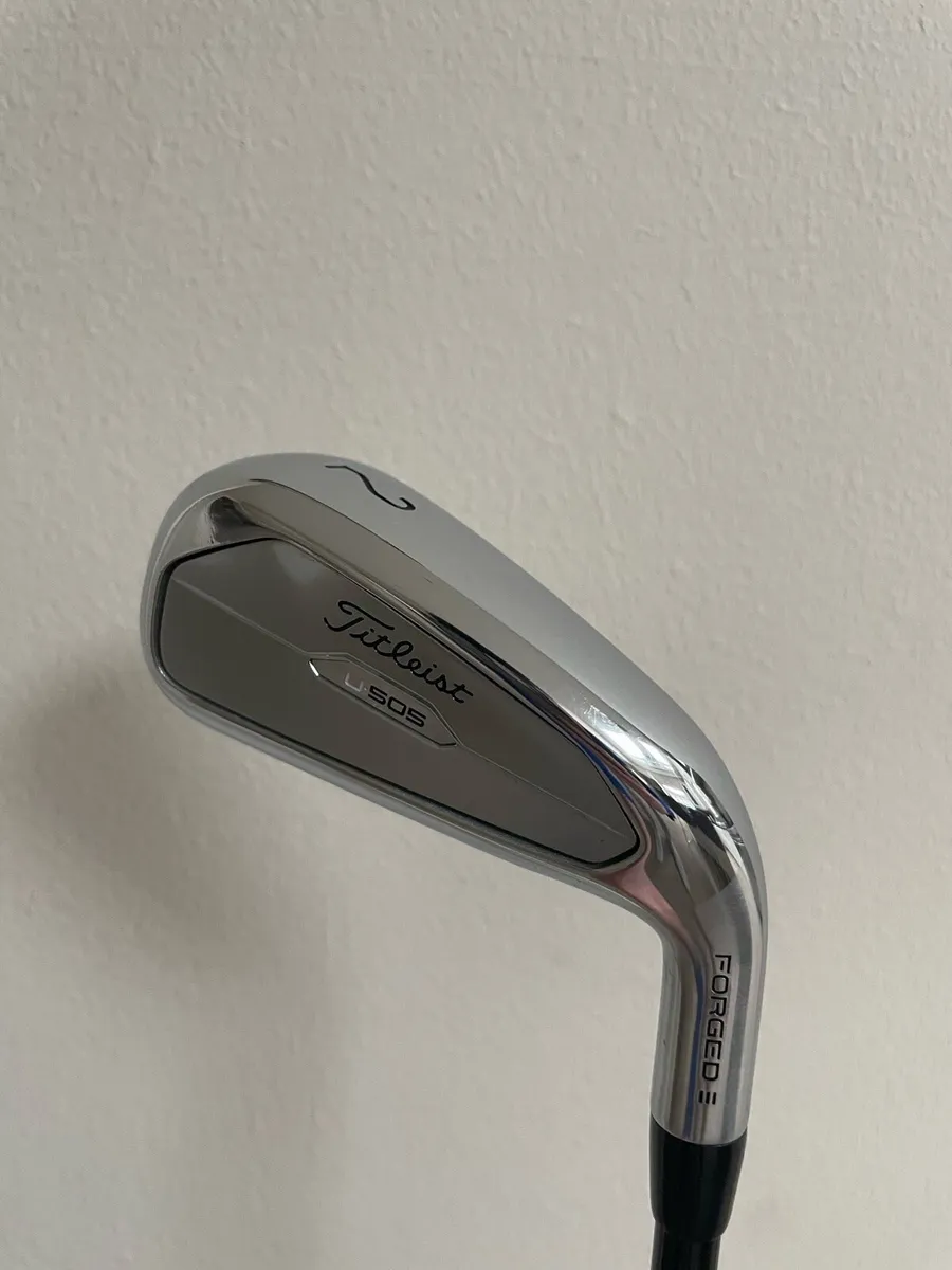 Titleist U505 2 Iron - Image 1
