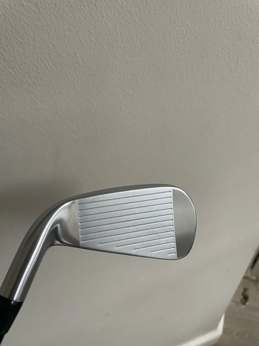 Titleist U505 2 Iron - Image 3