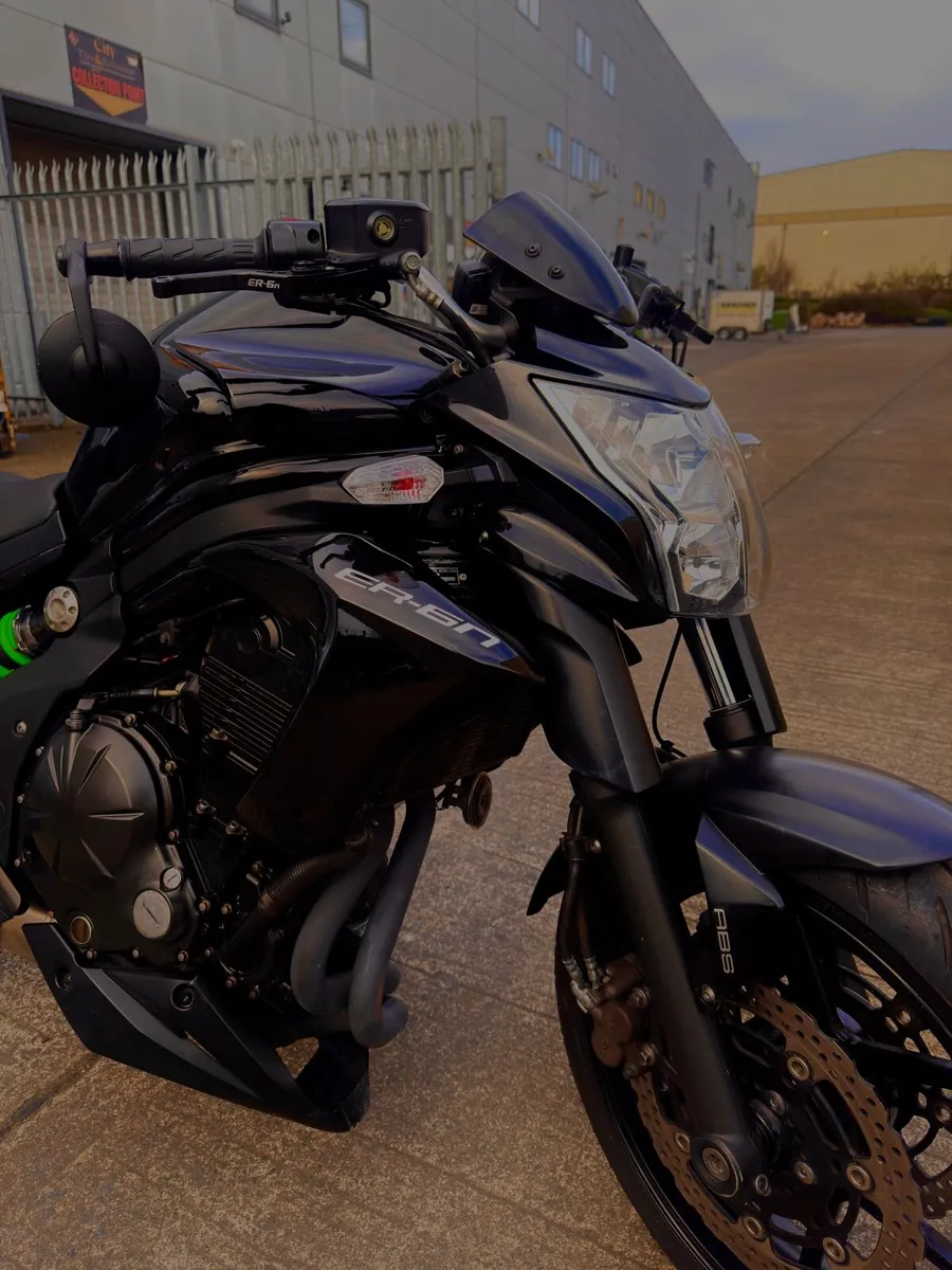 Kawasaki ER6n 2014 Abs - Image 4