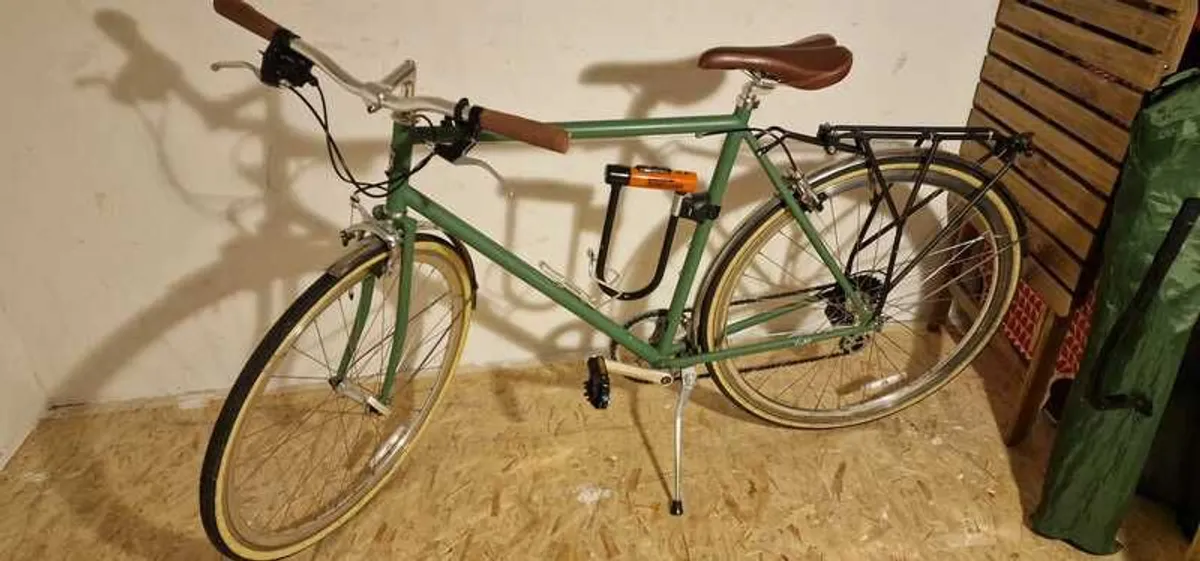 Bicycle: 6ku Odyssey 8spd City Bike - Image 1