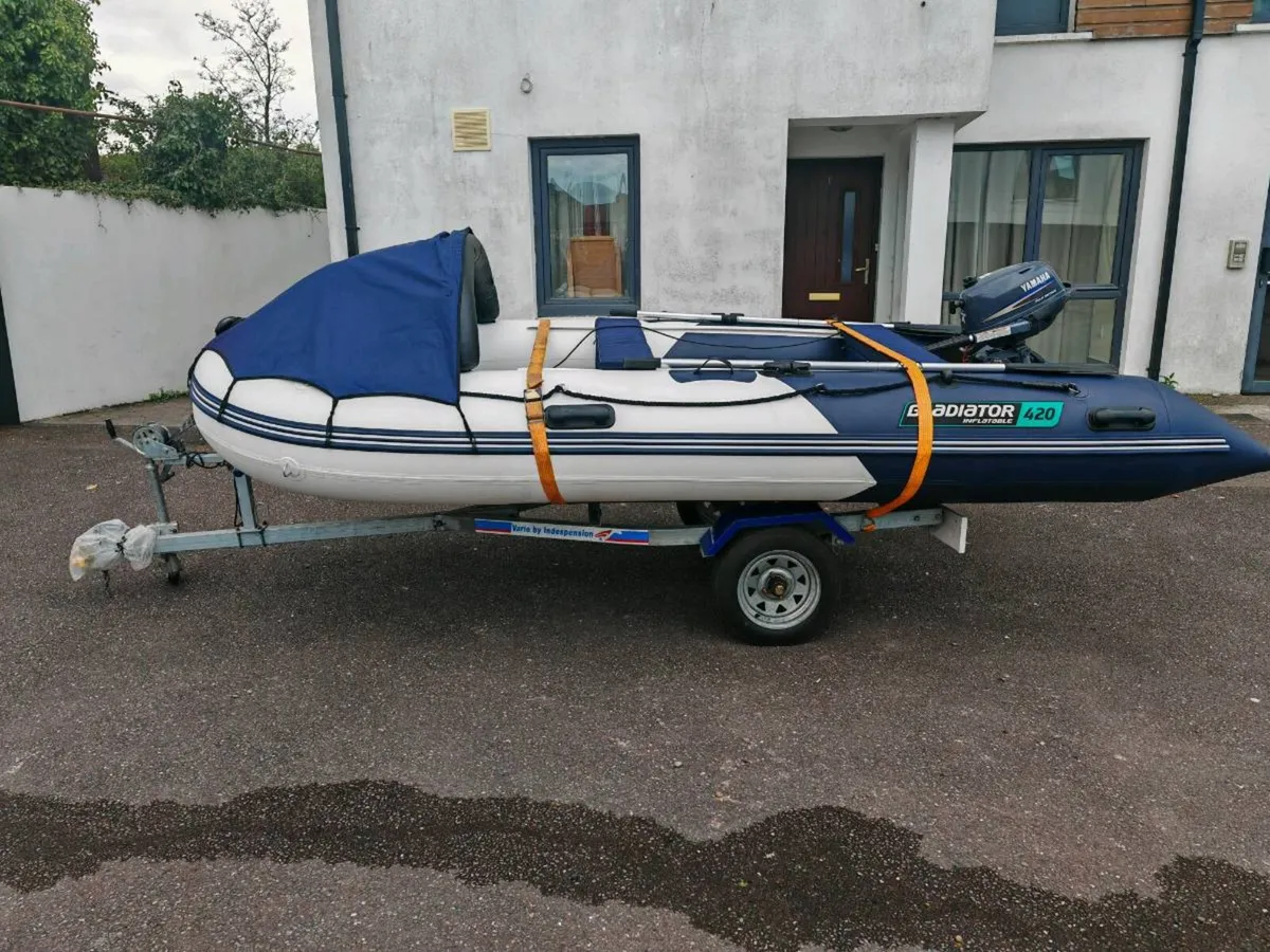 Gladiator 420m  inflatable boat (like new) - Image 1
