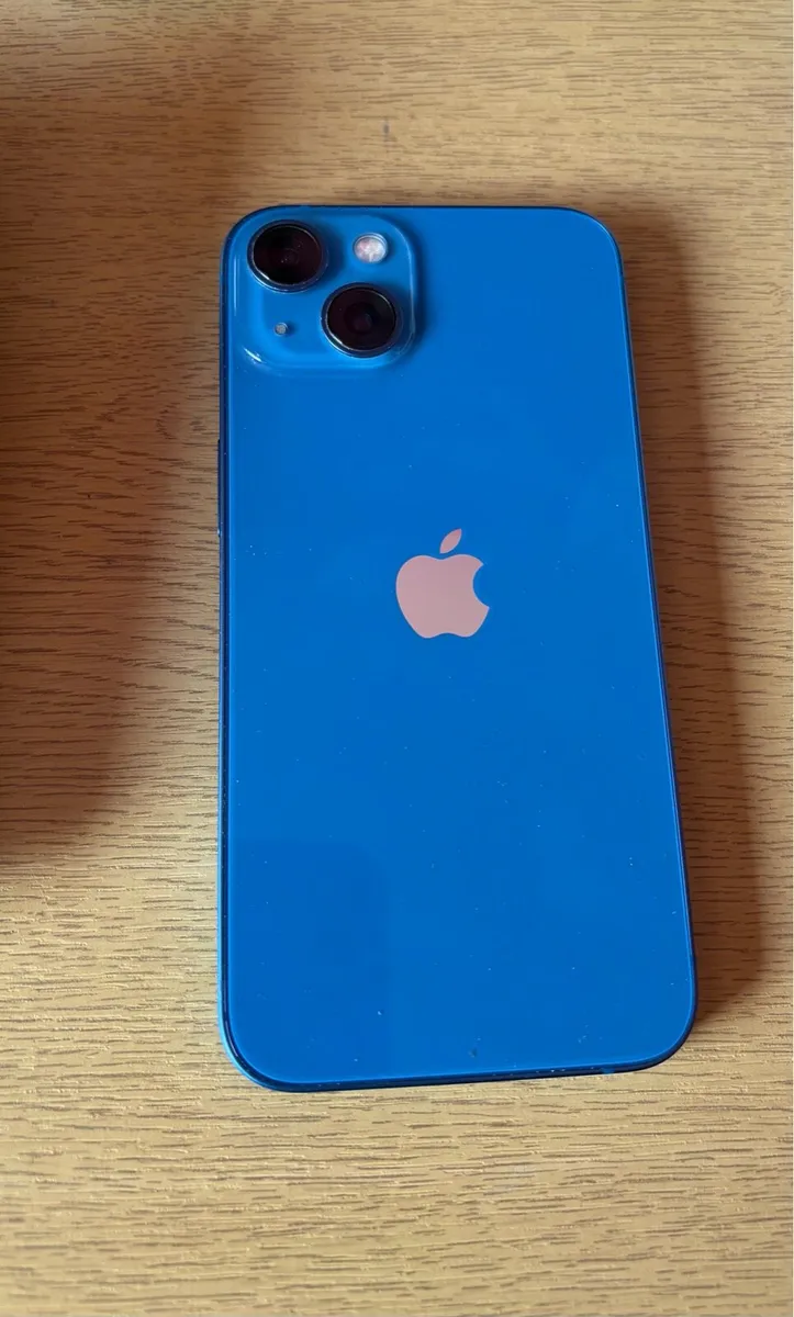 Apple iPhone 13 - Image 2
