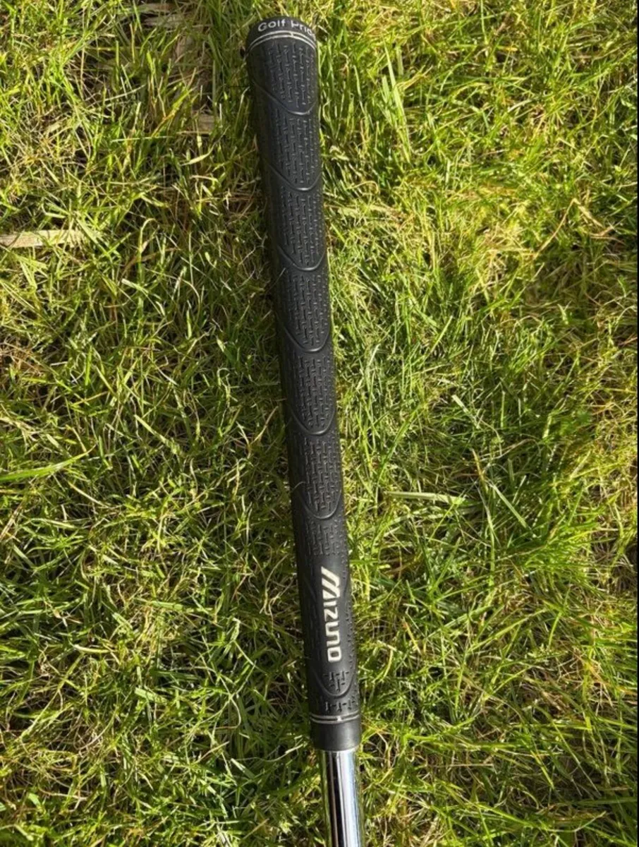 Mizuno MP-52 irons - Image 4