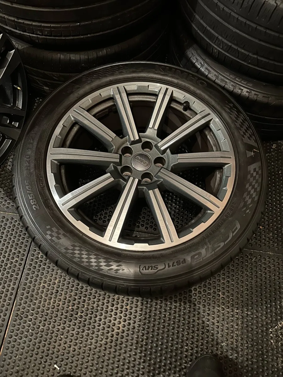 Audi S Q7 Alloys like new - Image 4
