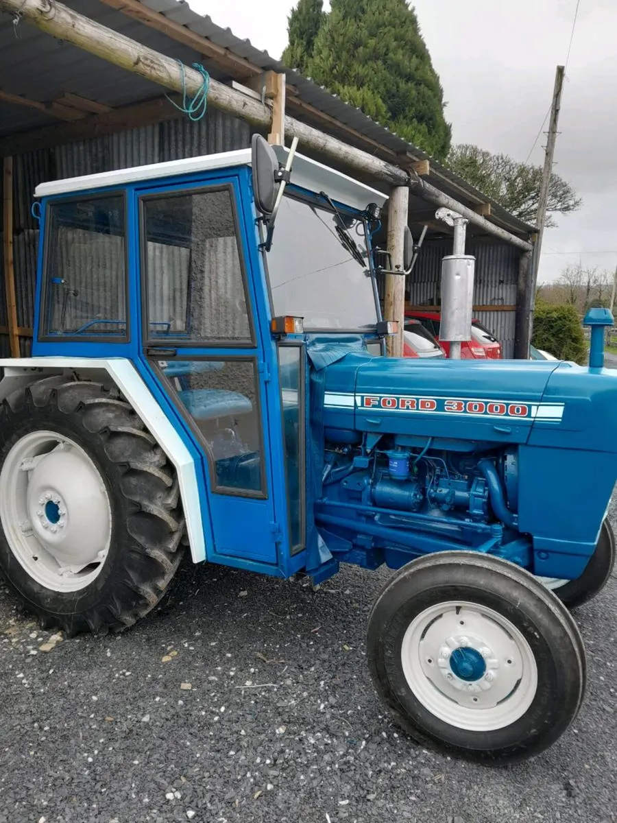 Ford 3000 tractor - Image 1