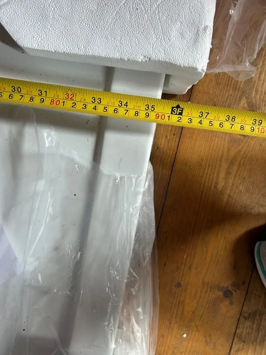 Shower door and tray - Image 2