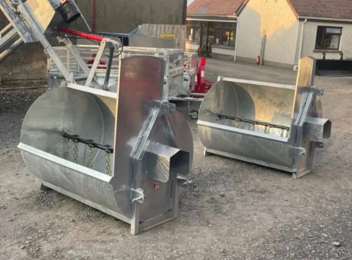 MINI MUCK SPREADER 1.25CU SWEENEY NEW - Image 2