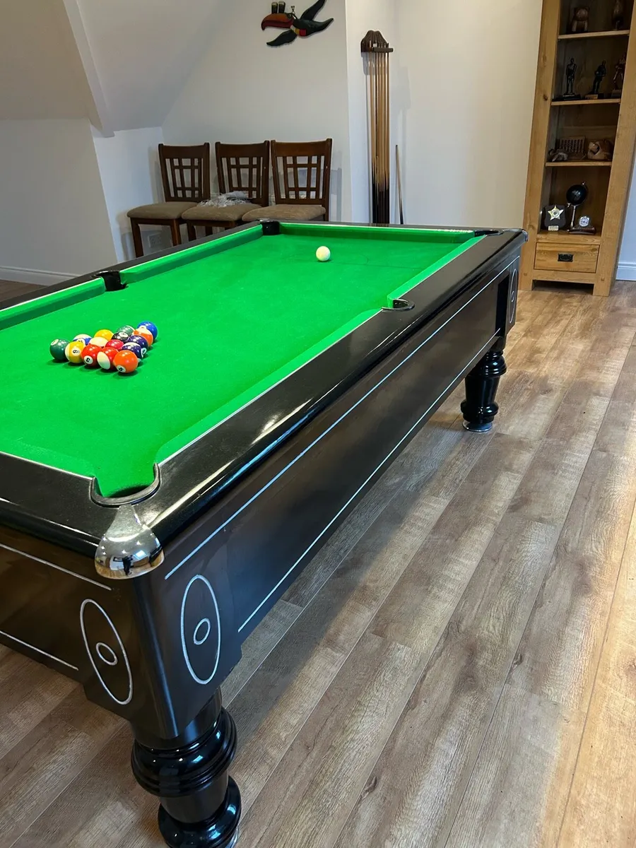 Pool table - Image 2