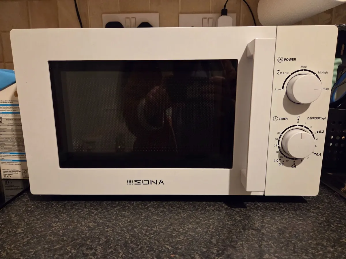 Sona 20L Microwave - Image 1
