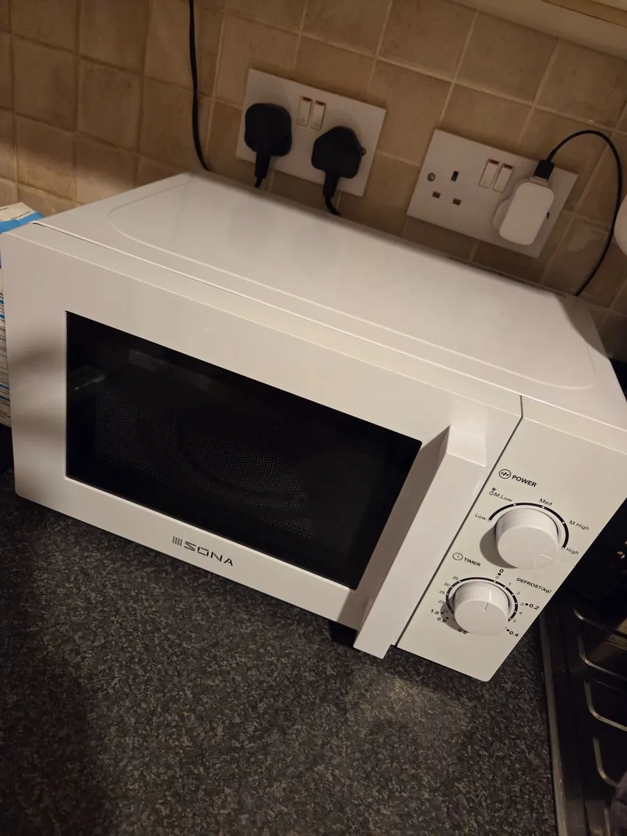 Sona 20L Microwave - Image 3