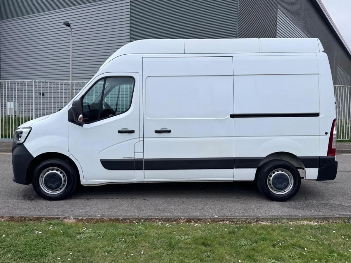 2021 Renault Master High Roof Panel Van - Image 1