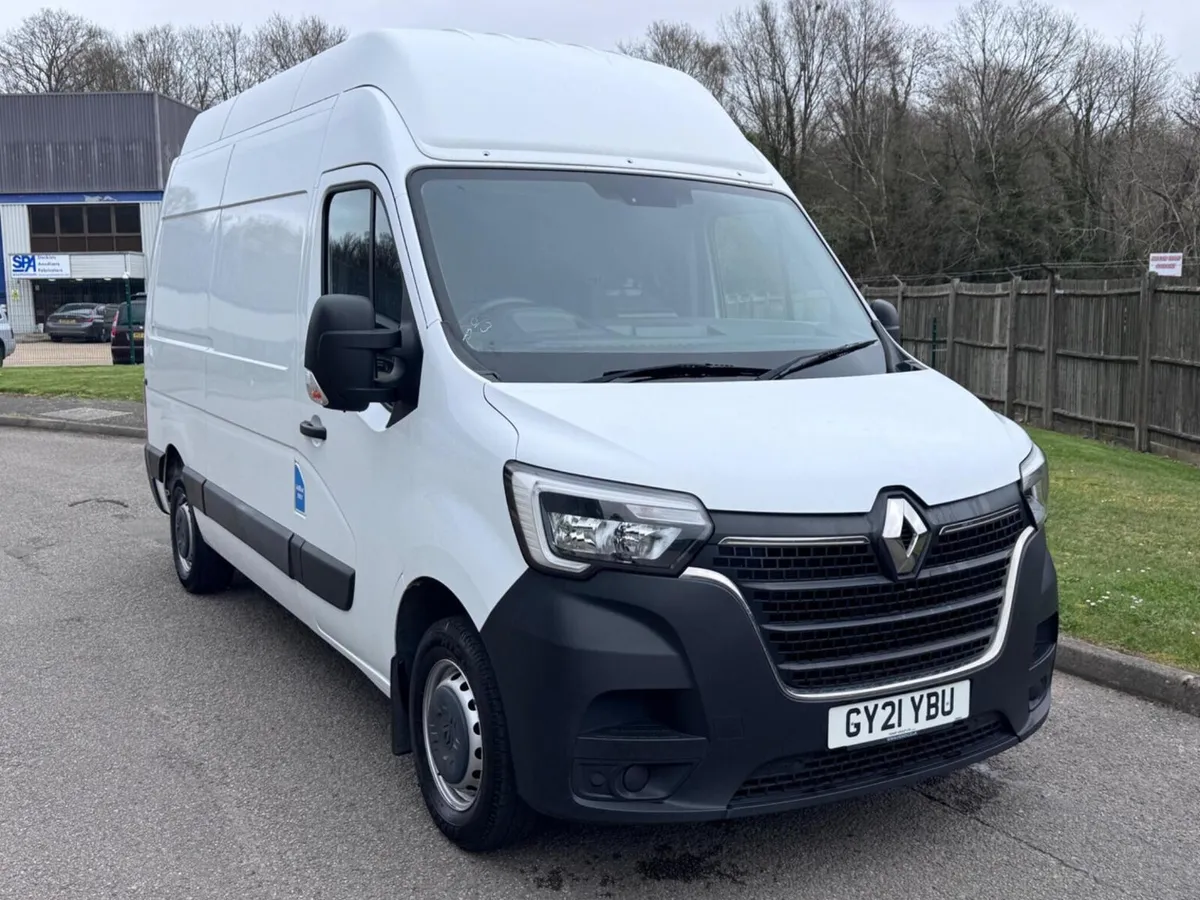2021 Renault Master High Roof Panel Van - Image 3