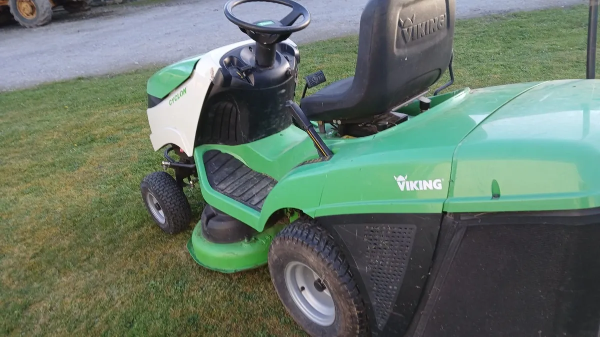Tractor lawnmower - Image 4