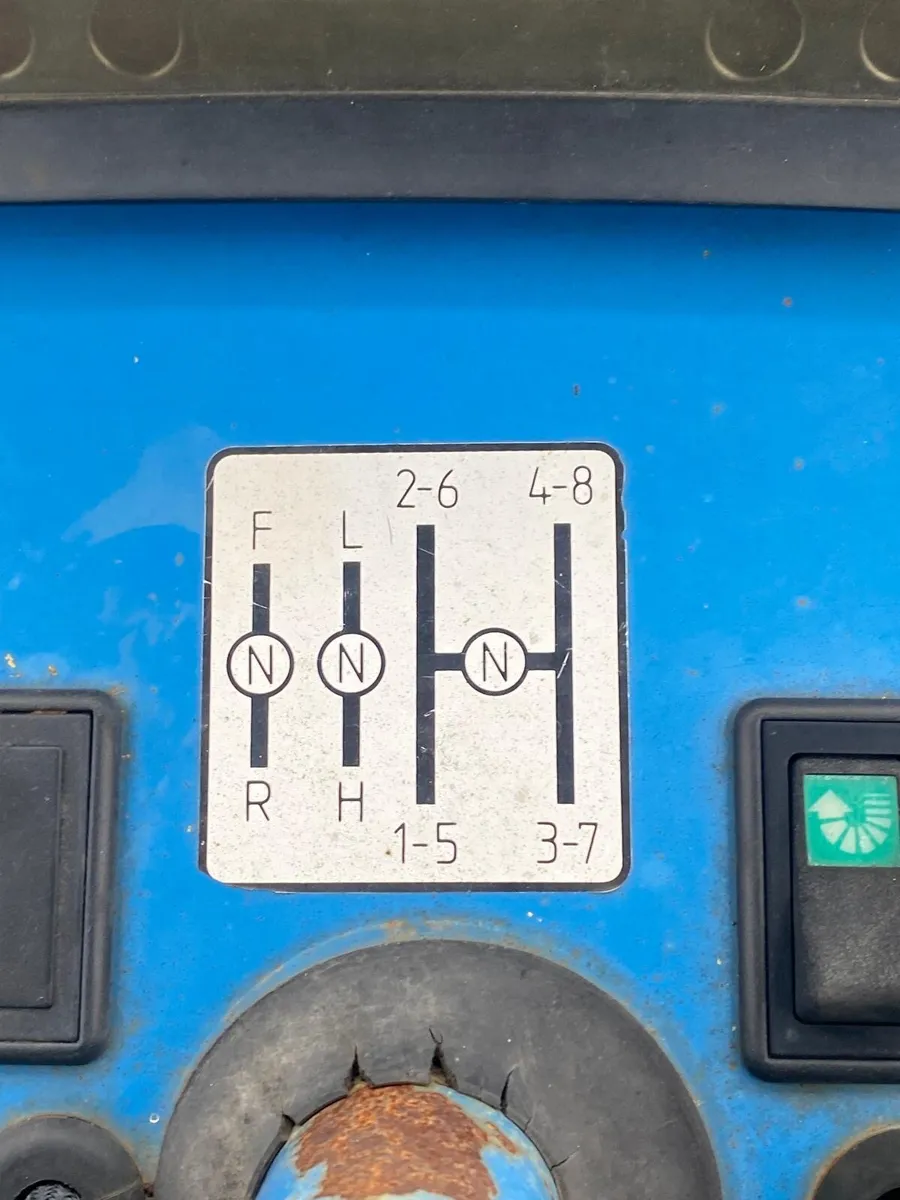 Ford 4630 Tractor - Image 2