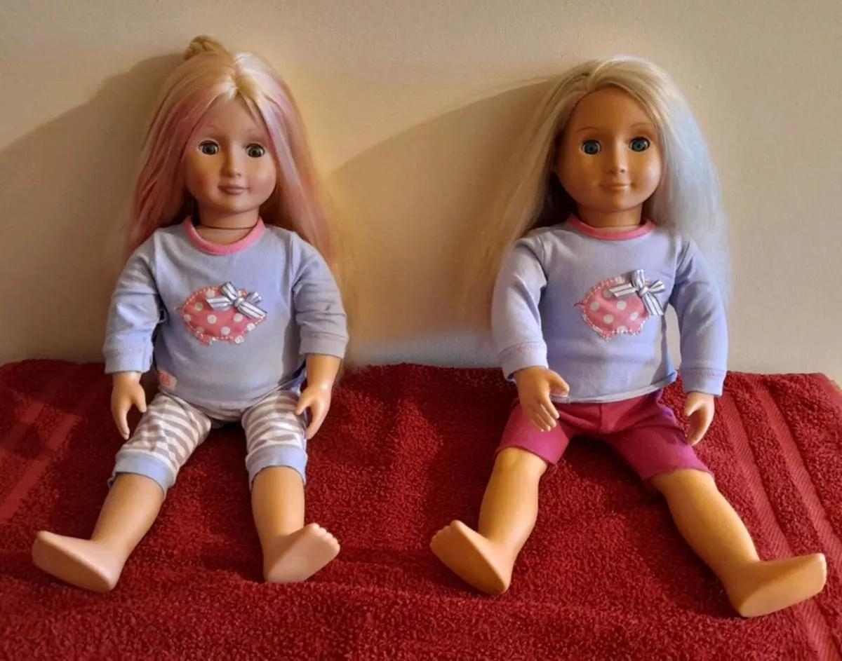 Our Generation Polka Dot Camping Set & twin dolls - Image 3