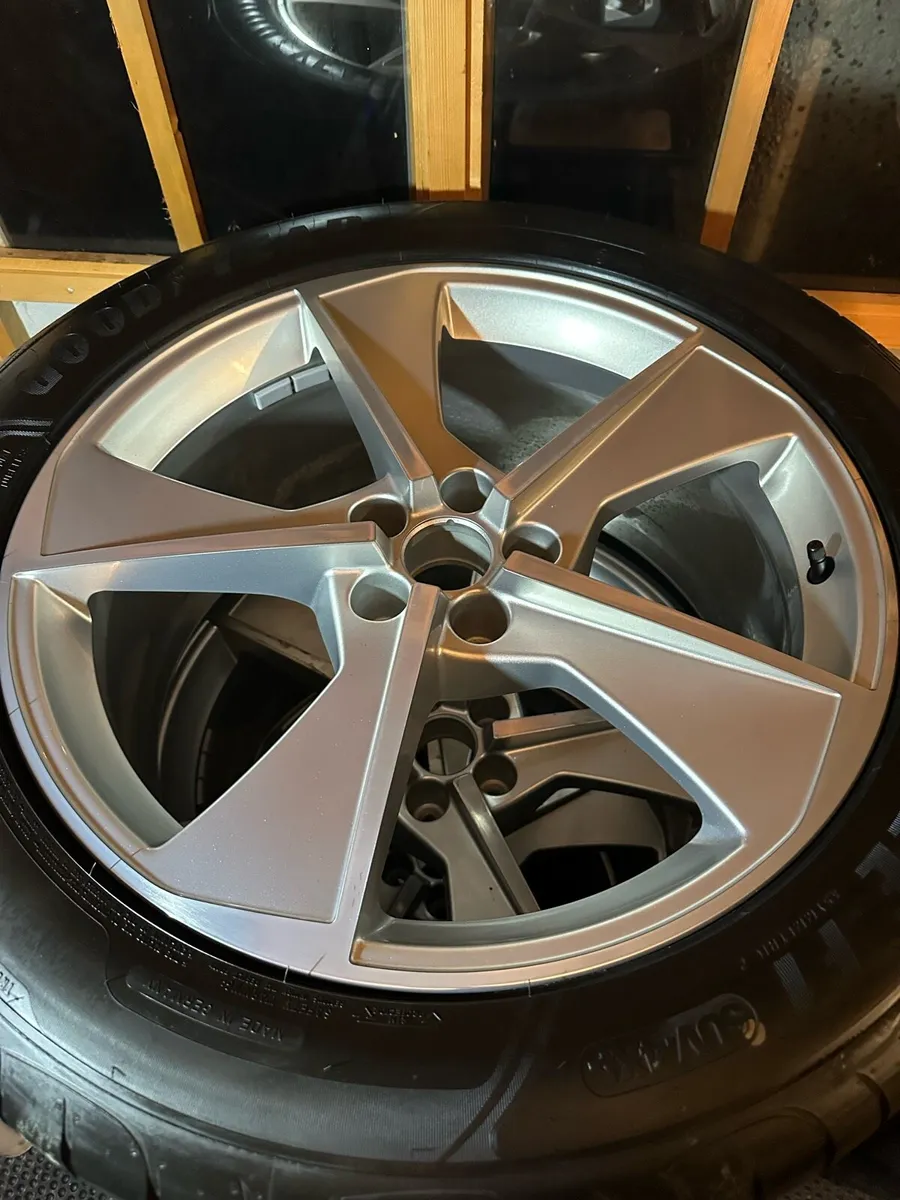 Audi 20 inch sport alloys a6 a7 a8 q7 q8 - Image 1