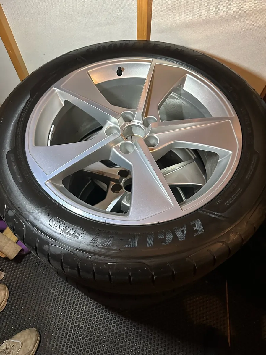 Audi 20 inch sport alloys a6 a7 a8 q7 q8 - Image 2