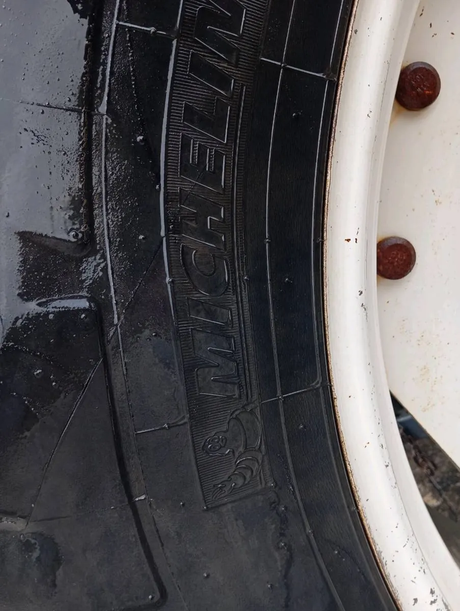 Tractor tyres - Image 2