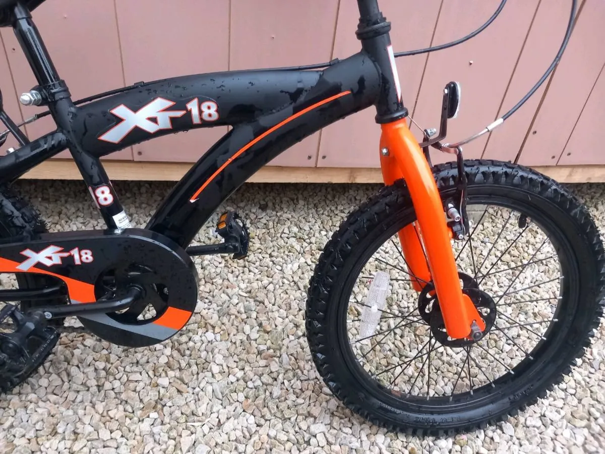 XT Kids bike size 18 inch wheels - Image 4