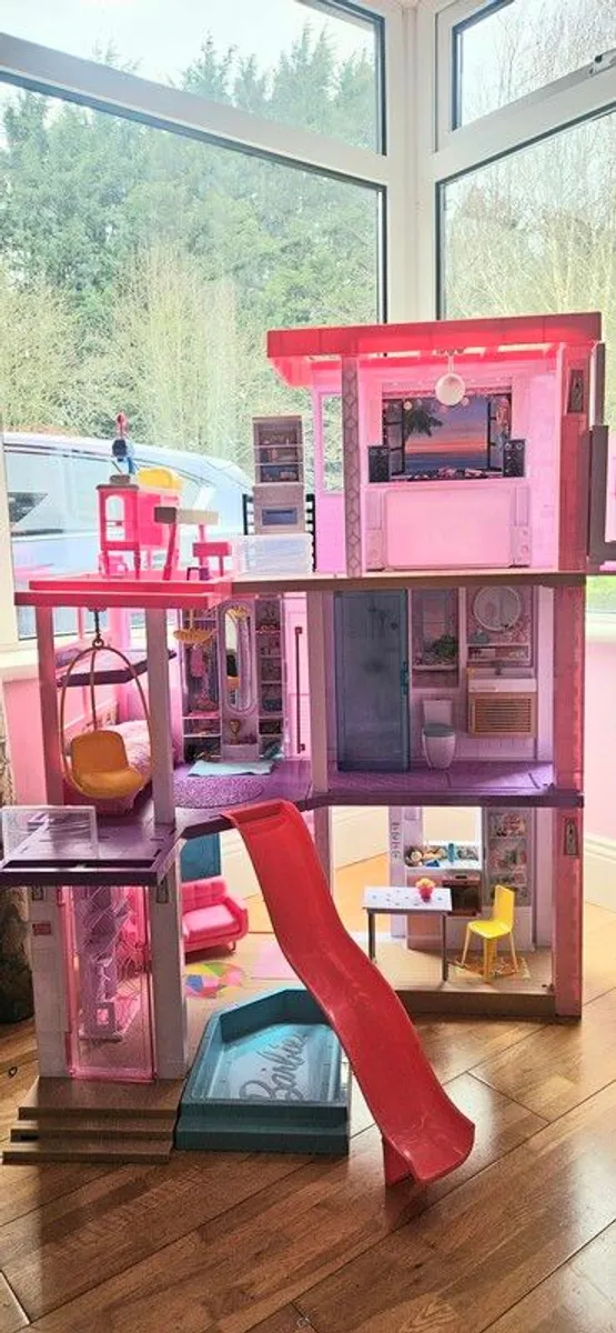 Barbie Dreamhouse - Image 1