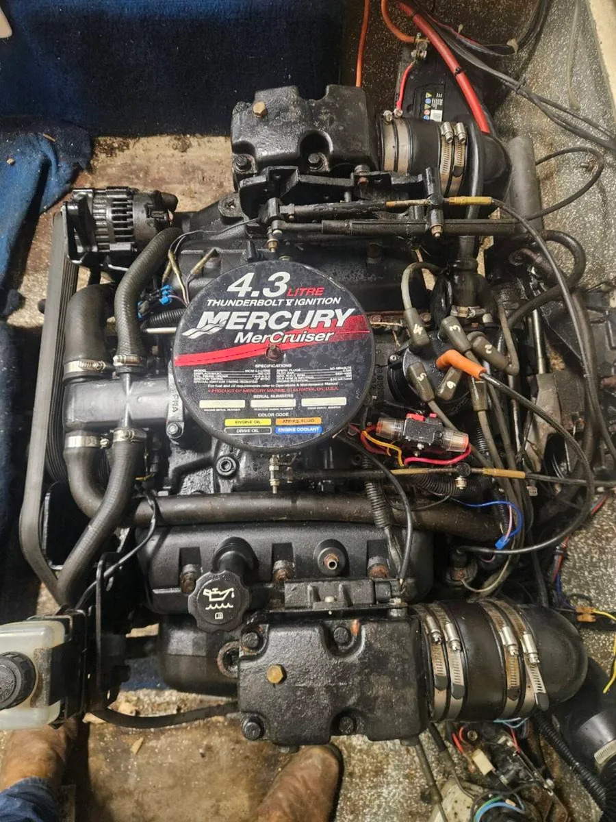 Mercruiser 4.3 v6 engine - Image 2