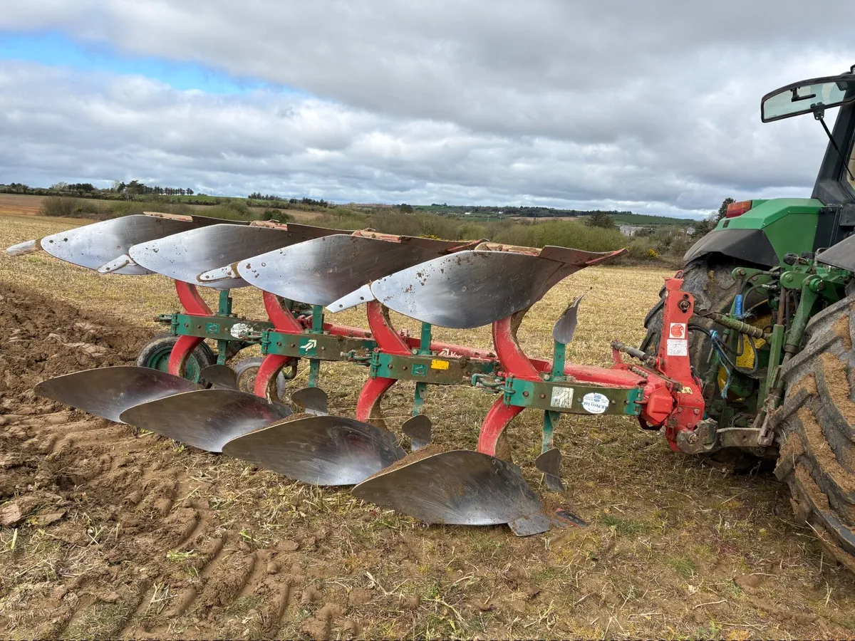 Kverneland 4 Furrow Reversible 16 Inch - Image 4