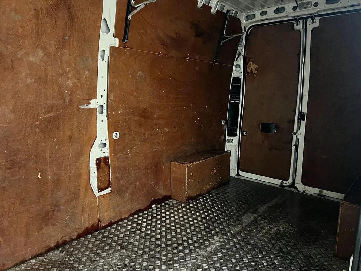 2020 Citroen Relay High Roof Panel Van - Image 3