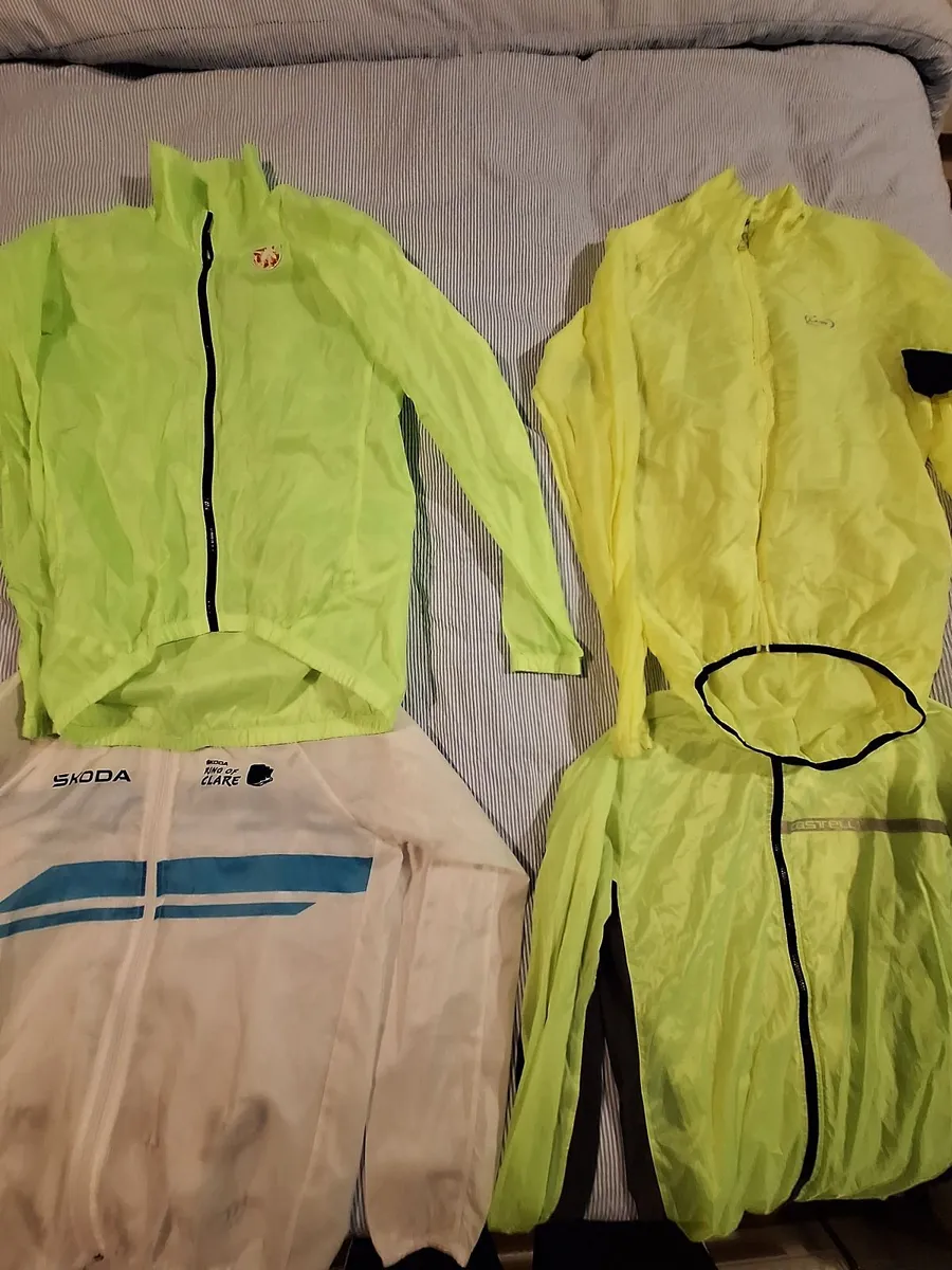 Cycling accessories nd gear - Image 1