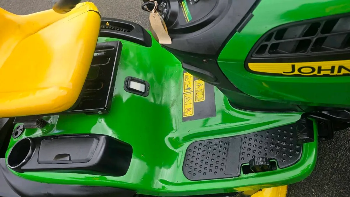 John Deere 20HP twin cylinder - Image 2