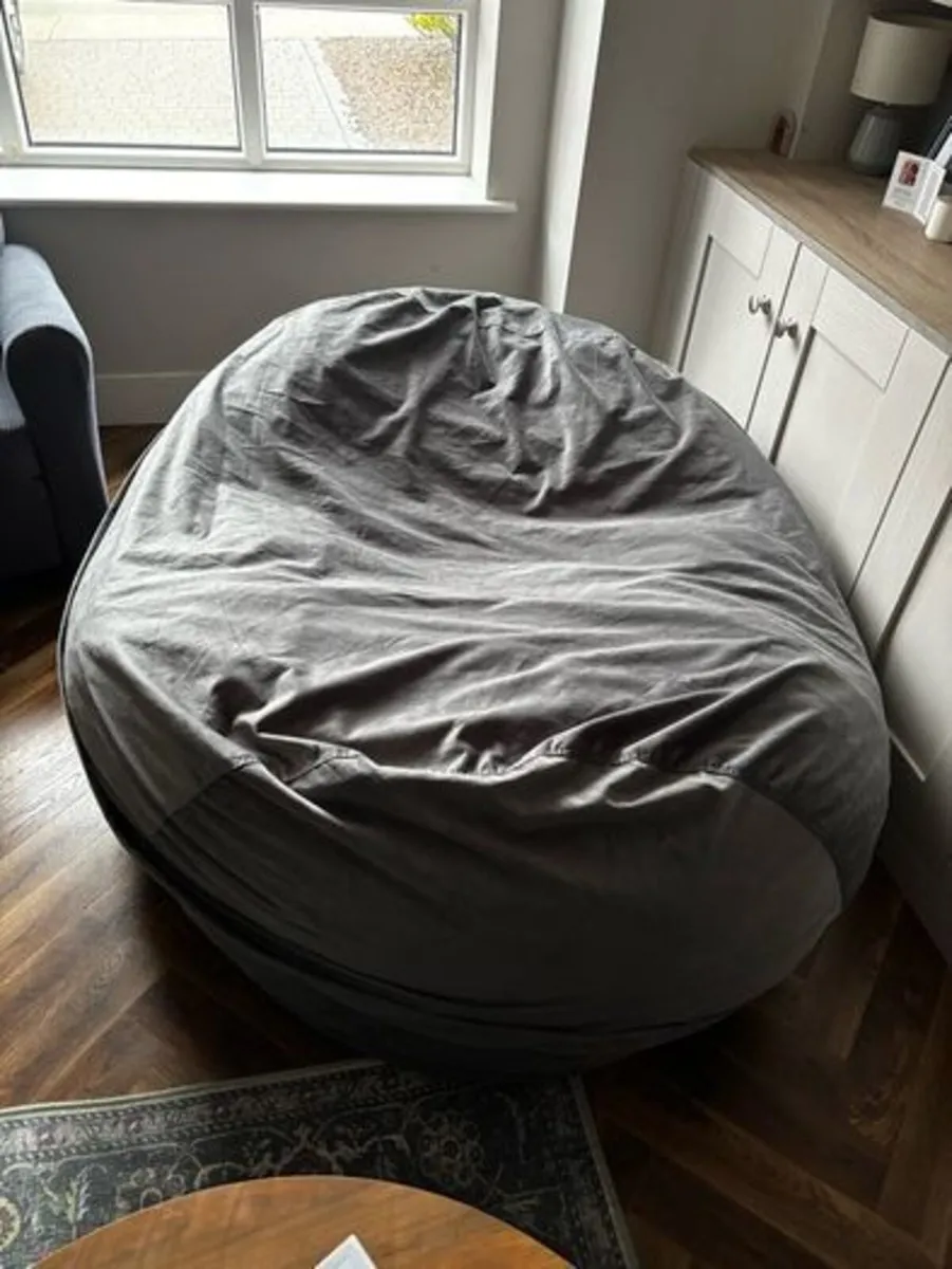 XXL memory foam beanbag, Charlie & Finn, brand new - Image 2