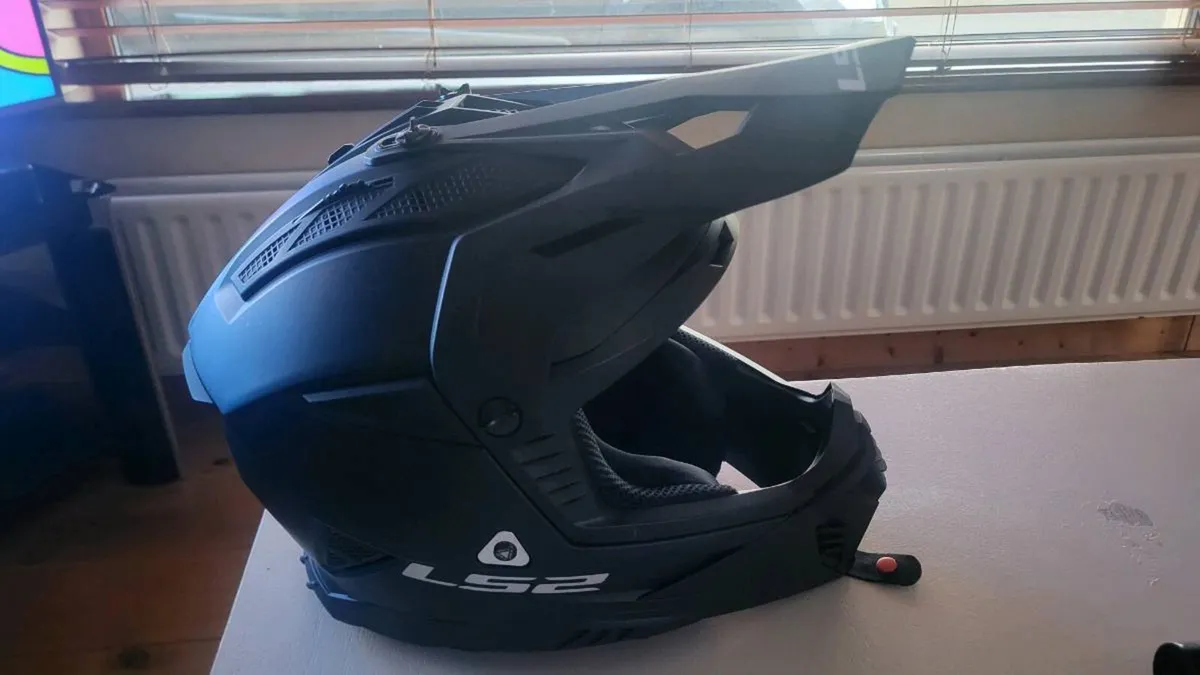 LS2 Helmet - Image 1