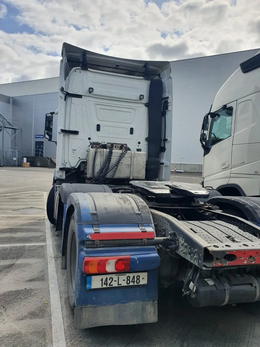 Mercedes-Benz Actros 2014 - Image 2