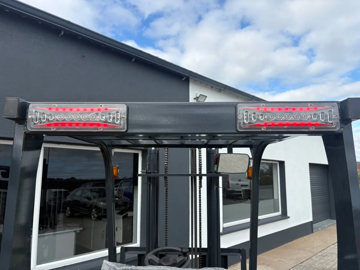 Stipp 1.5T Electric Forklift - Image 4