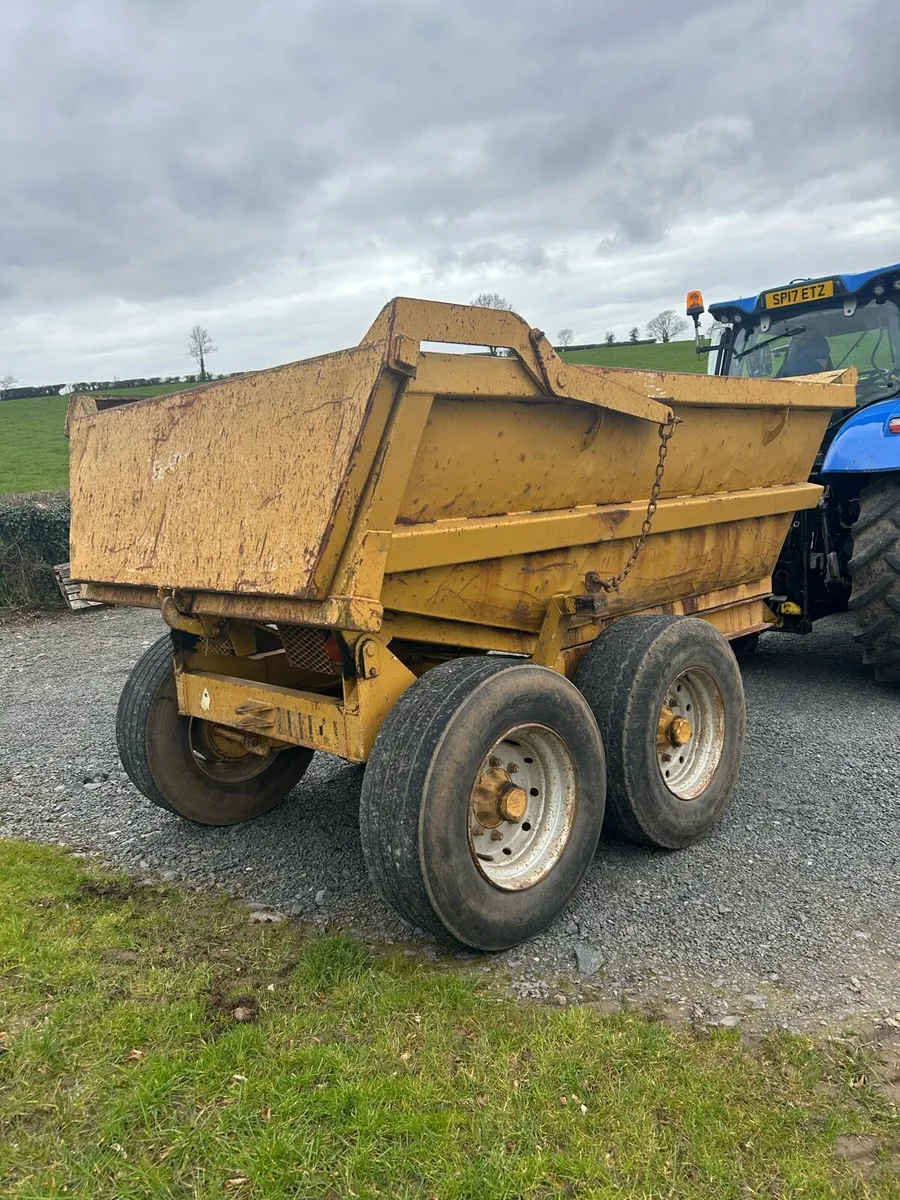 Dump trailer - Image 1