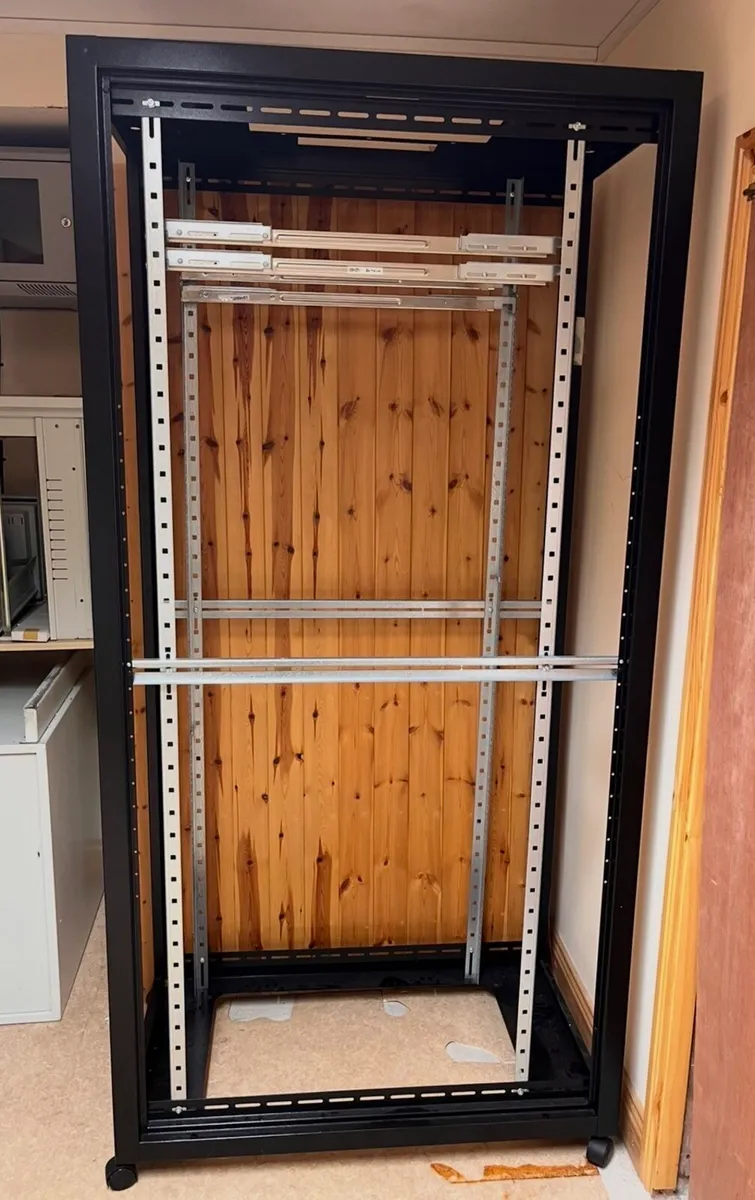 Misc Office and Medical Centre Equipment - Image 1