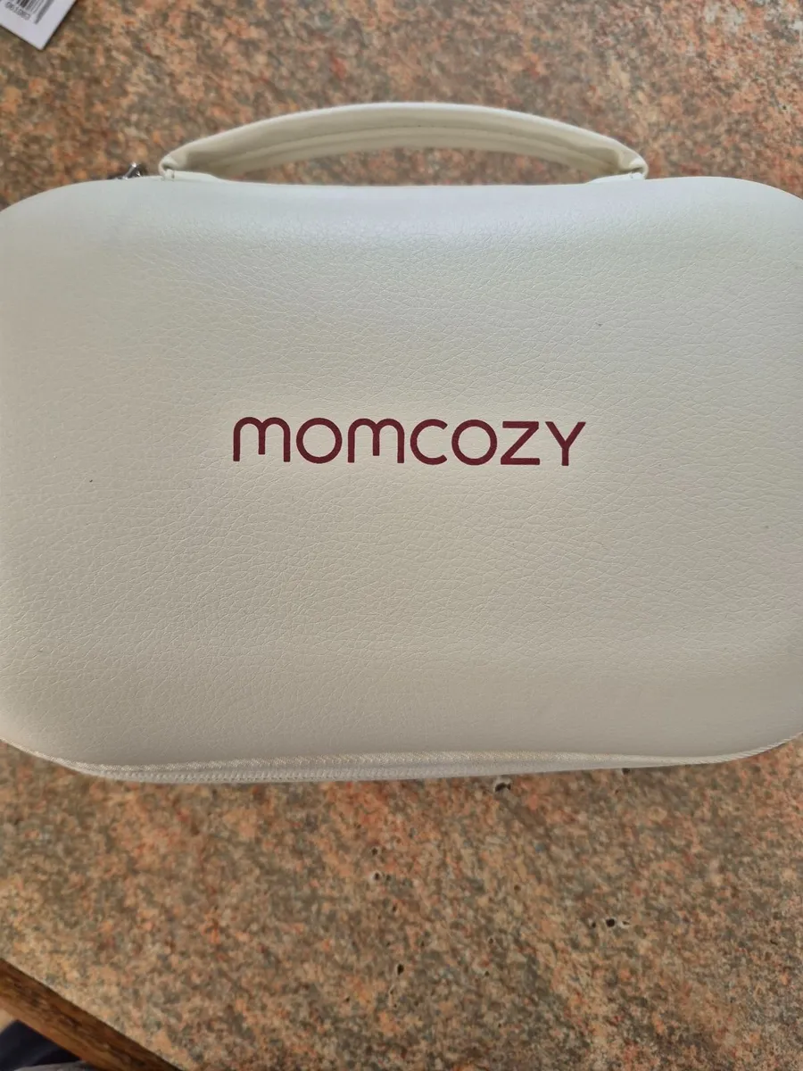 Medela + Momcozy Breast Pumps Excellent Condition - Image 2