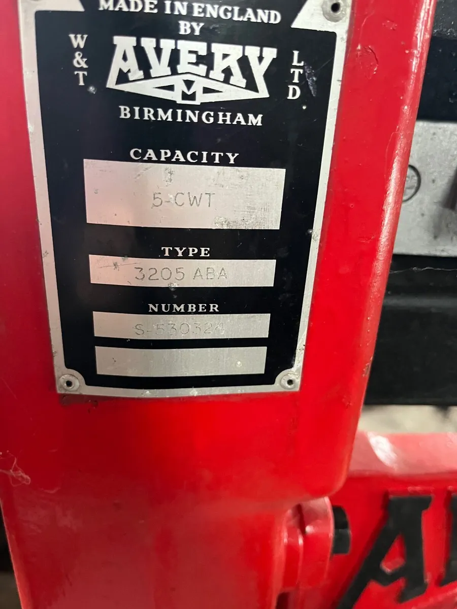 Vintage machinery - Image 2