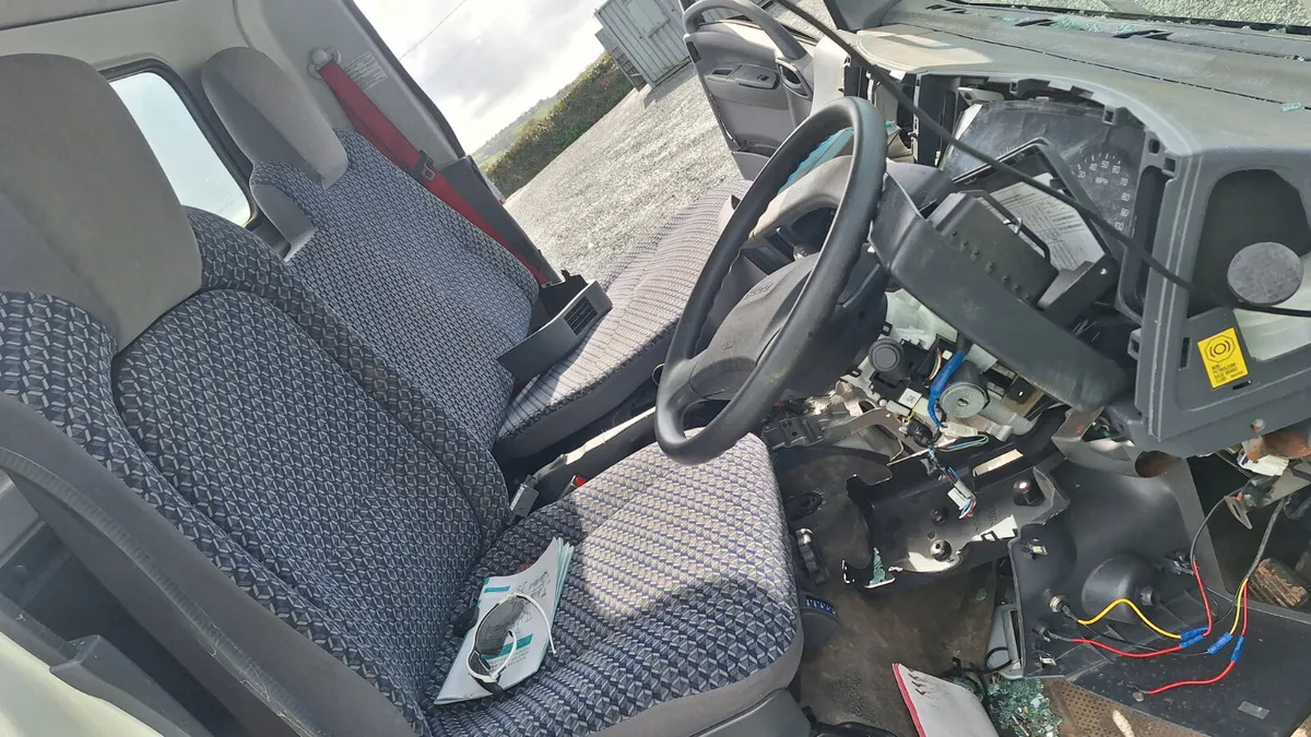 2025 Isuzu Grafter N35.125 For Dismantling - Image 2