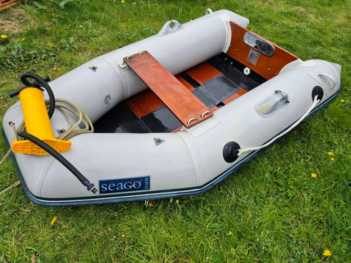 Seago 2.3m inflatable dinghy boat with wheels - Image 1