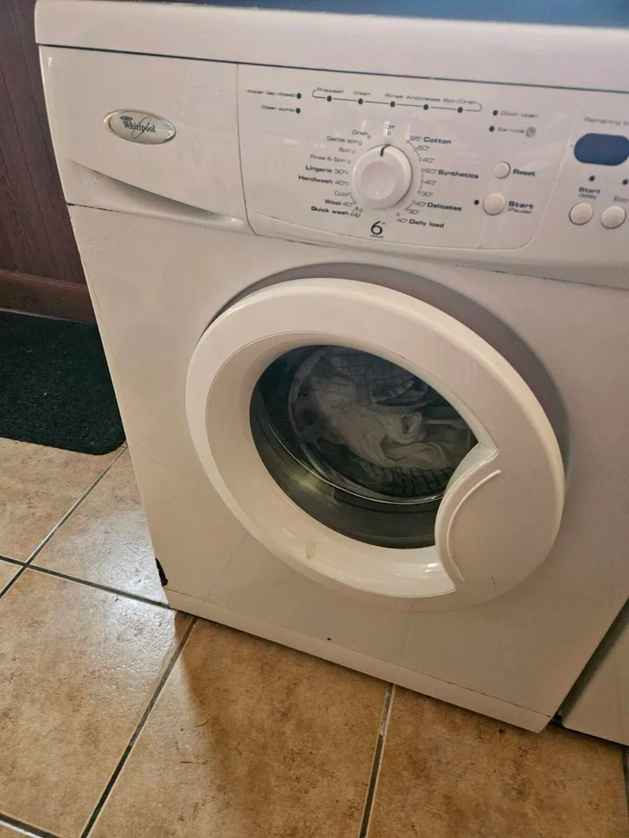 Whirlpool washing machine - Image 1