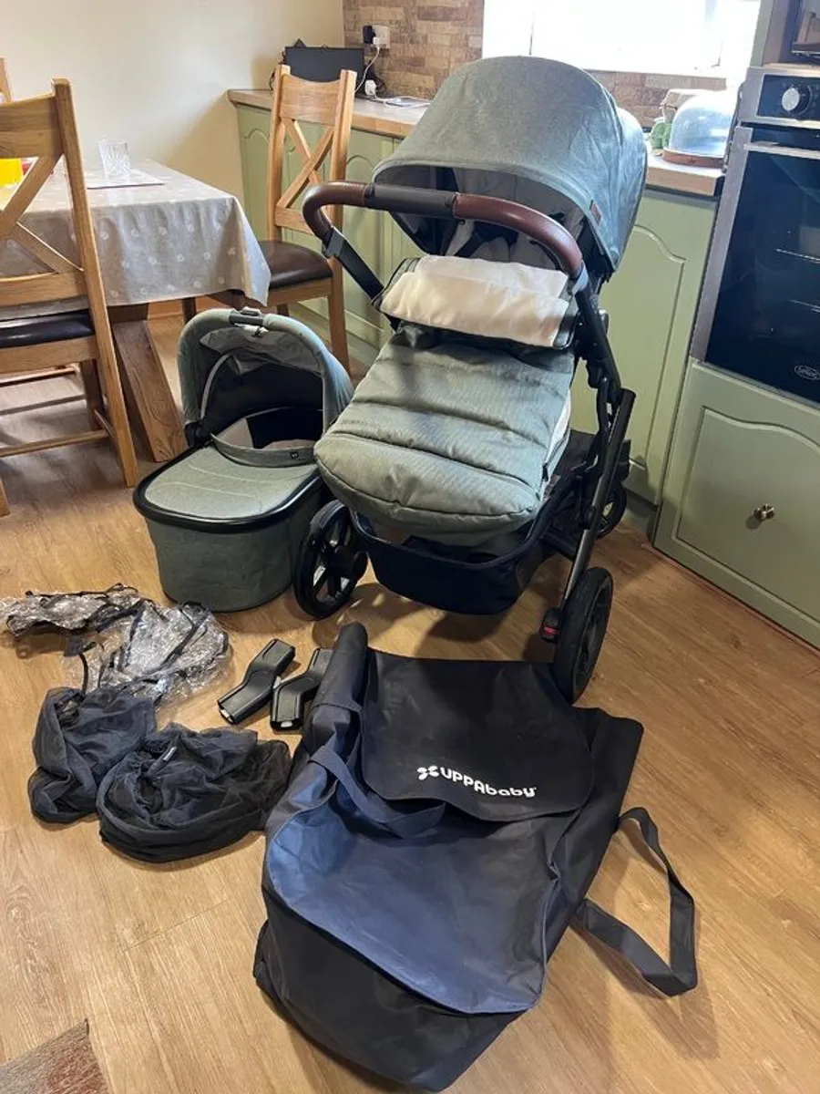 Uppababy V3 - Image 1