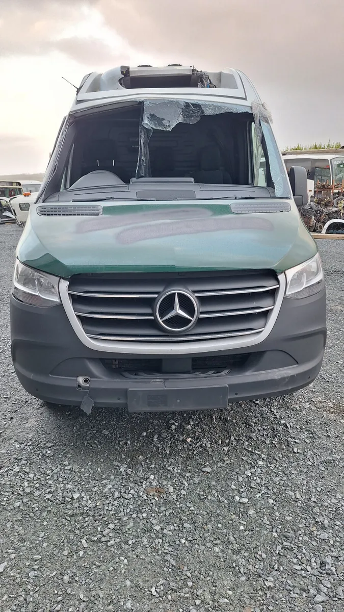 2024 Mercedes Sprinter For Dismantling - Image 3