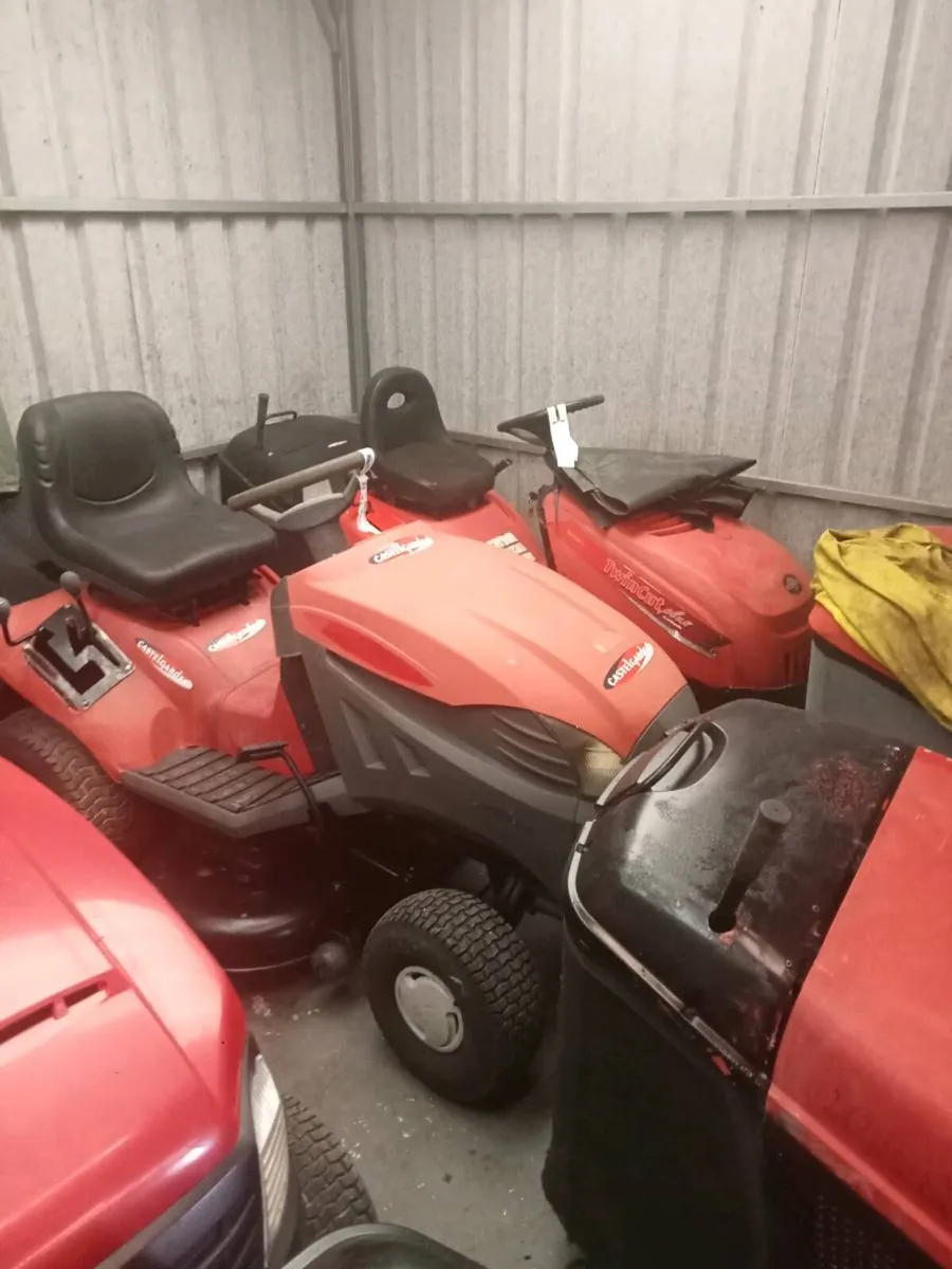 Garden  equipment - Image 1