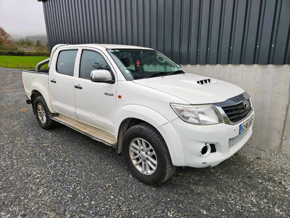 Toyota Hilux - Image 1