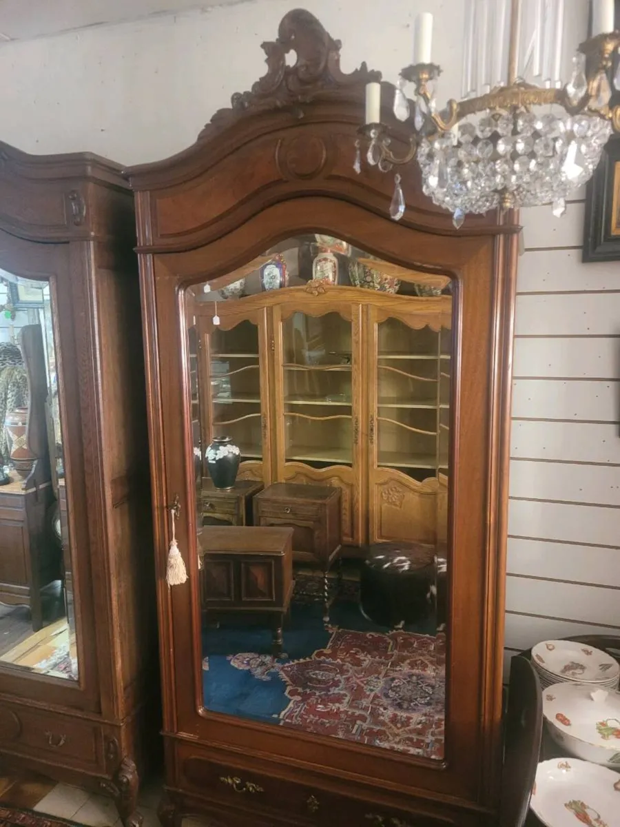 2 French single wardrobes 400 eu.each. - Image 3