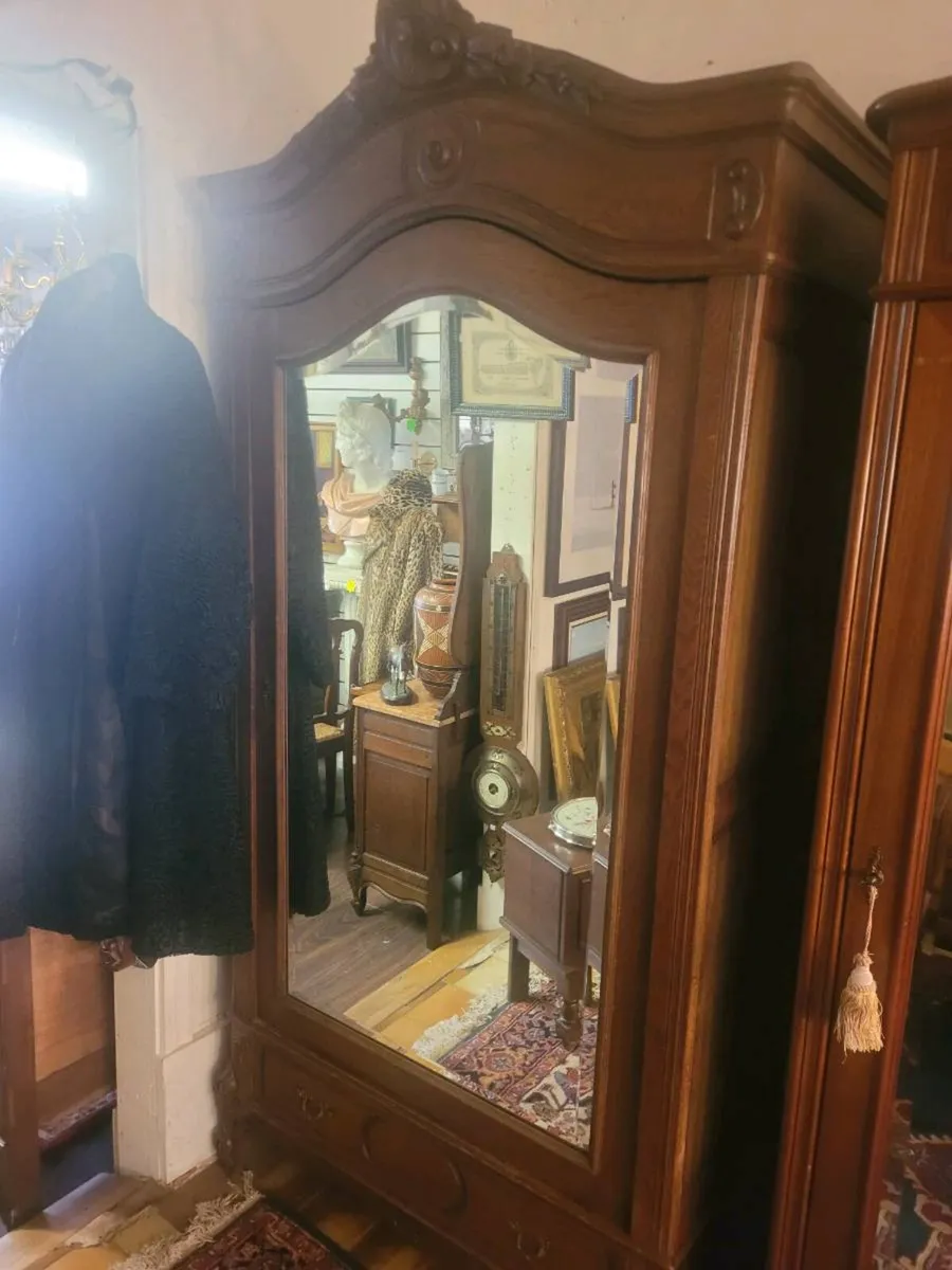 2 French single wardrobes 400 eu.each. - Image 4