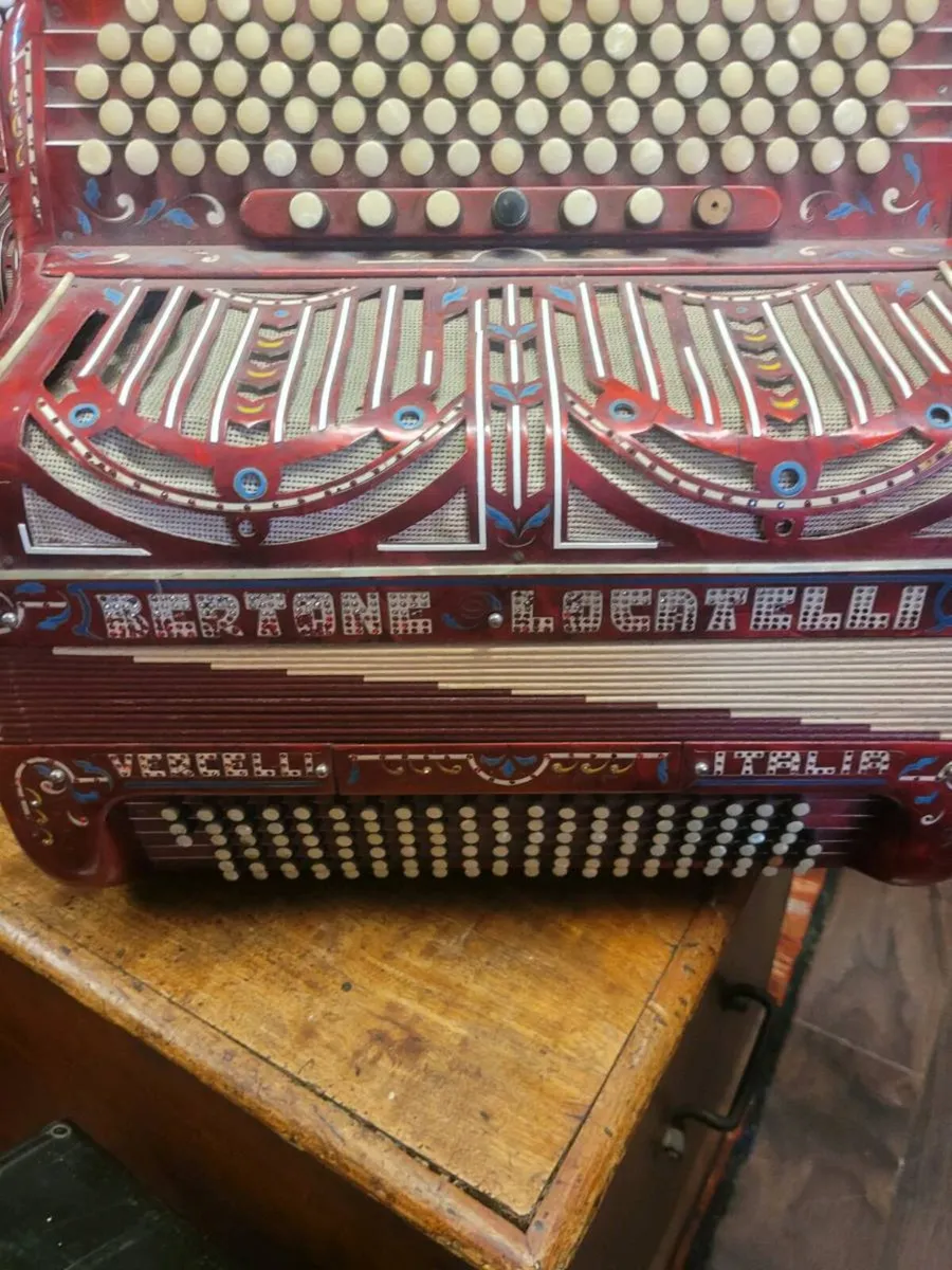 2 accordions 150 eu.each. - Image 4