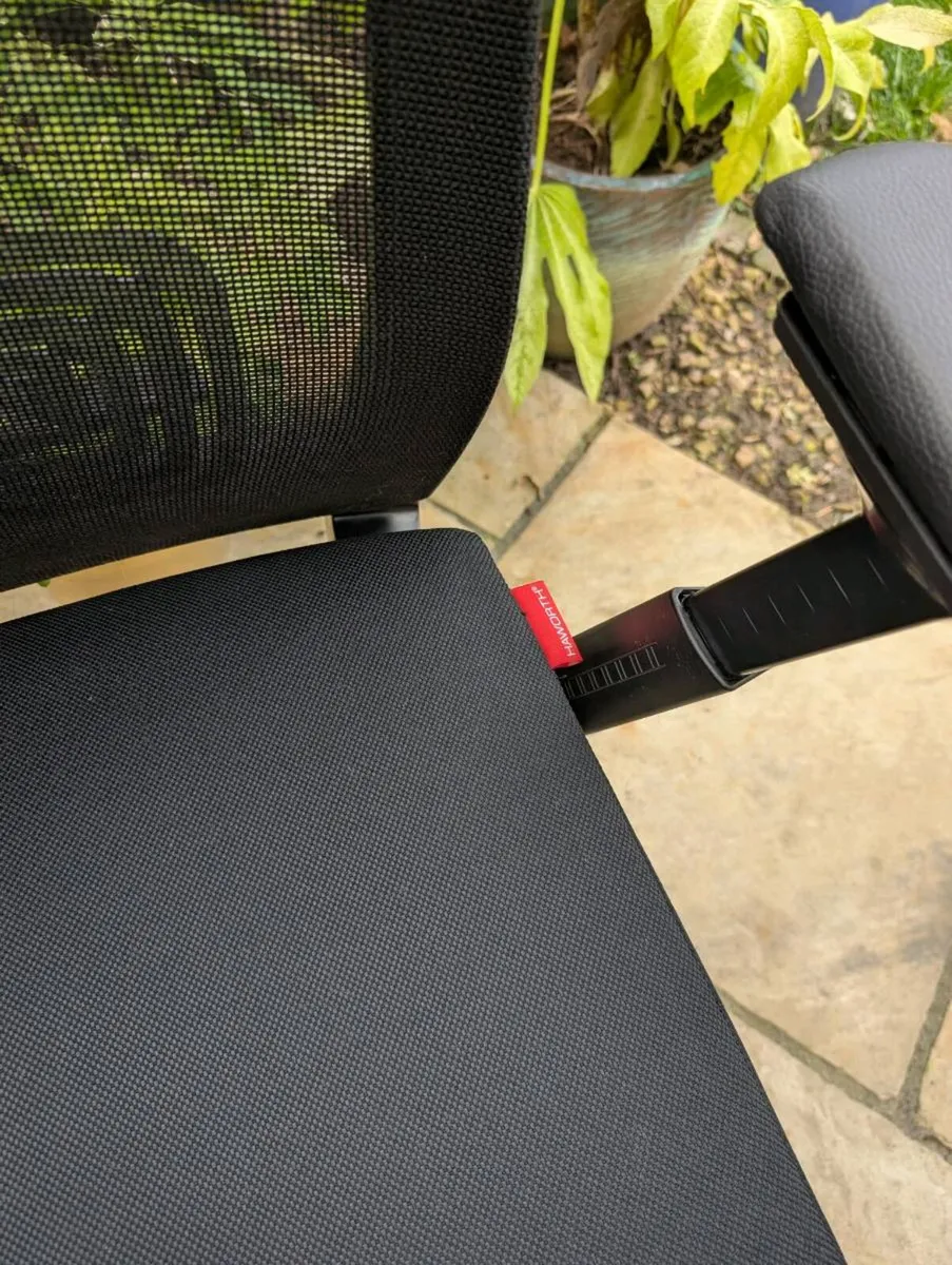 Ergonomic office chair - Image 3