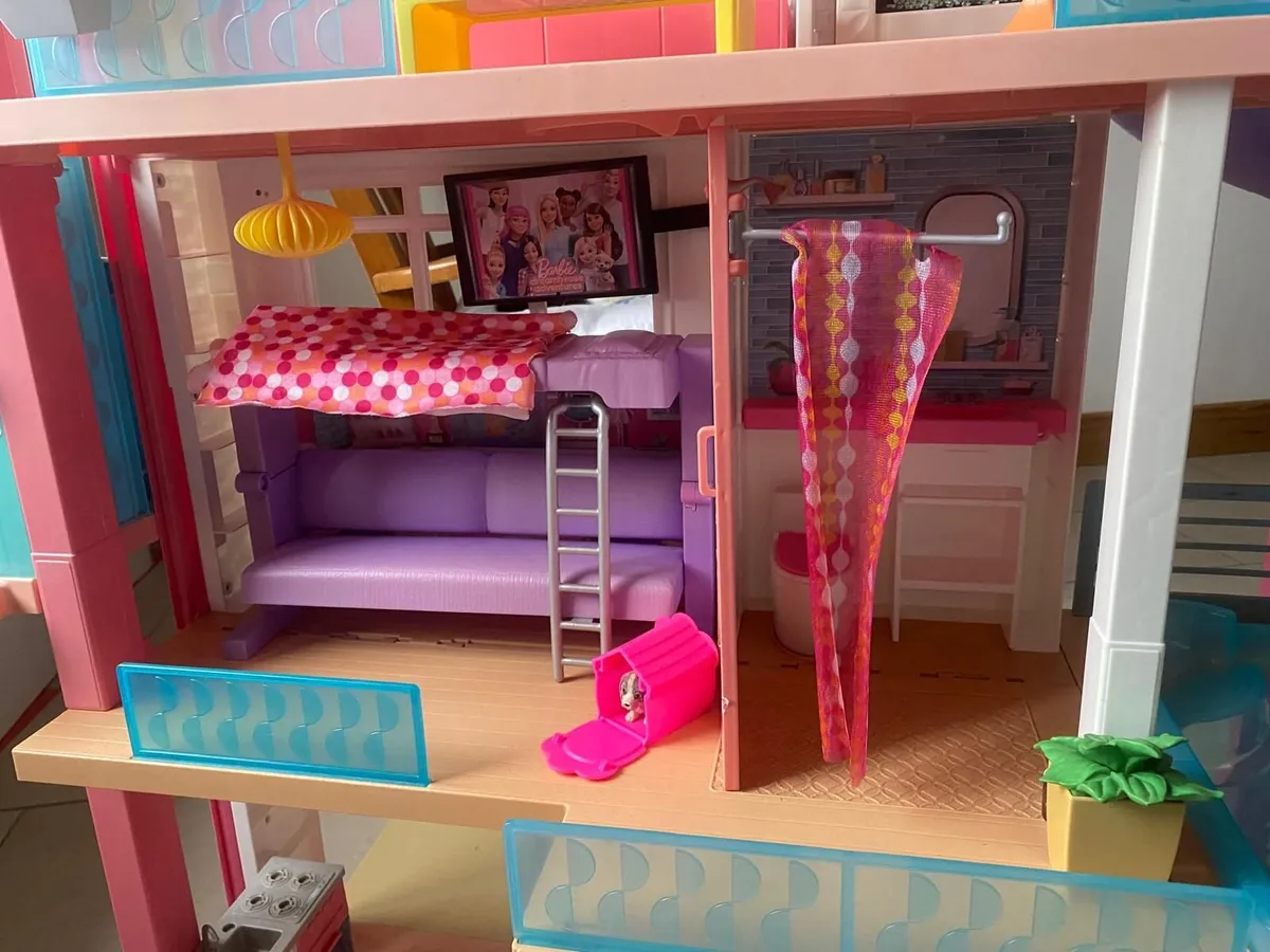 Barbie doll house - Image 4